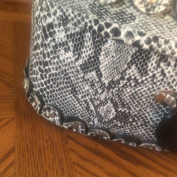 Vintage Faux Python Snake Print Suitcase - Picture 7 of 15